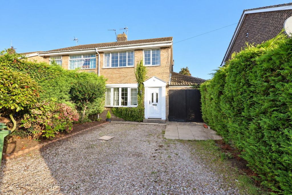 Property photo 1 of 14 D740B4C9-Df1A-41Ae-886D-935B02Ed8B77.Png