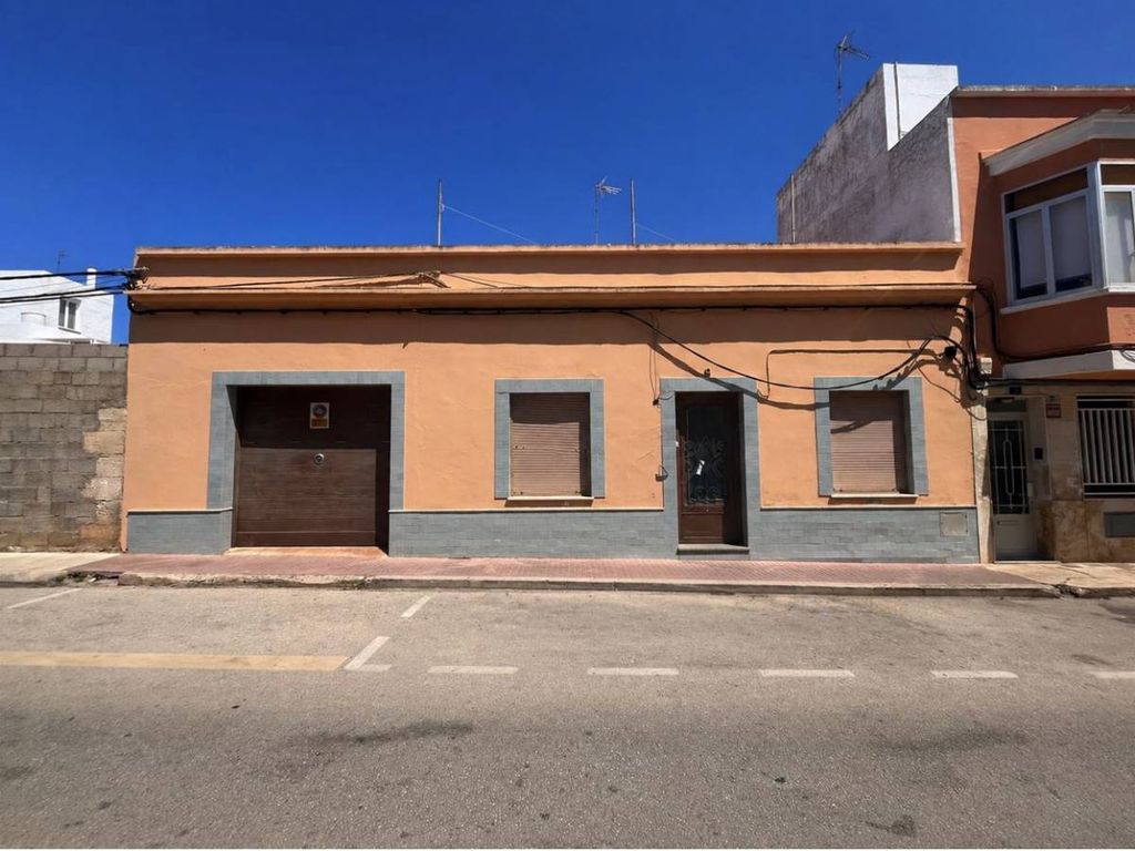 Property photo 1 of 1