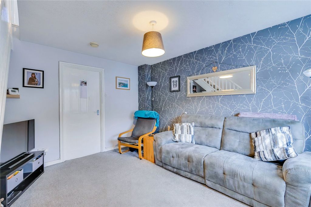 Property photo 2 of 24 Picture No. 17