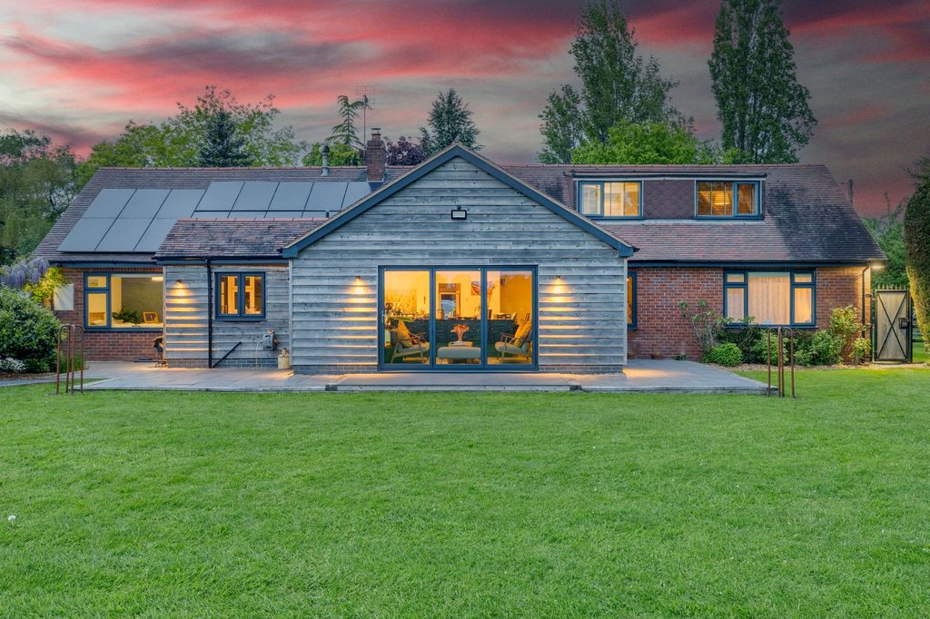 Property photo 1 of 74