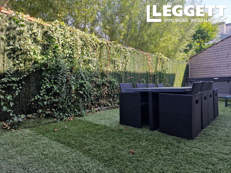 Property photo 3 of 10