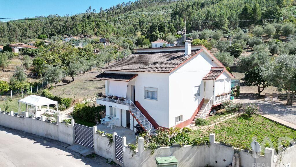 Property photo 1 of 30