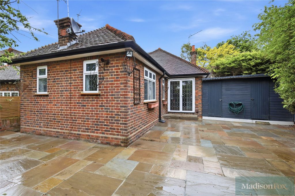 Property photo 1 of 27 Picture No. 15
