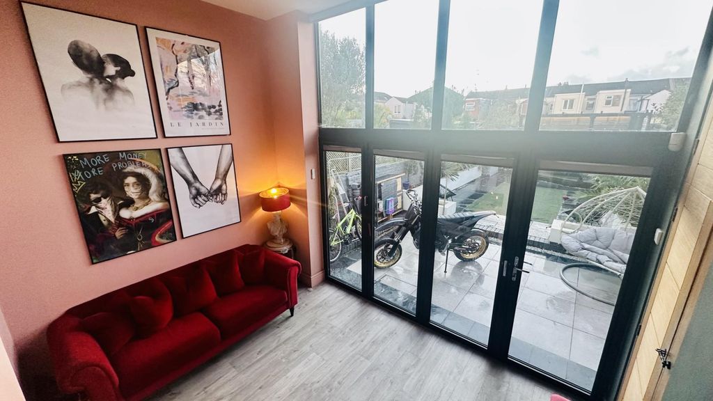 Property photo 2 of 13 Sun Room