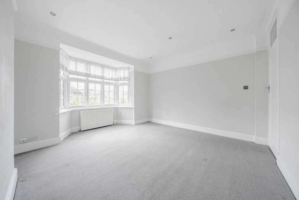 Property photo 2 of 10 Picture No. 05