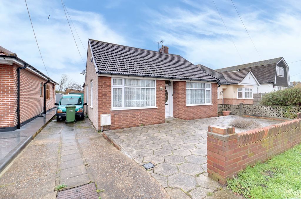 Property photo 1 of 18