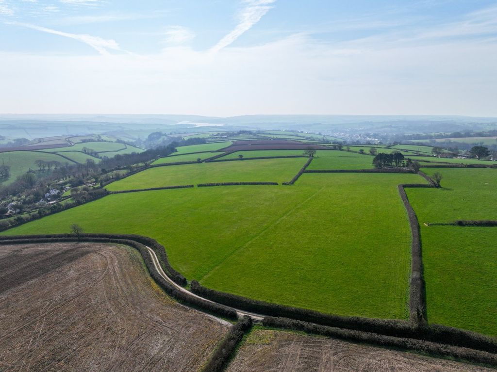 Property photo 1 of 4 The Land