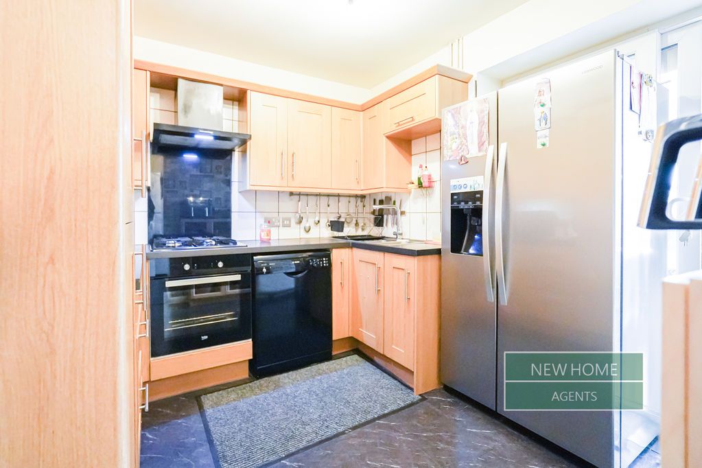 Property photo 3 of 30 Photo 12