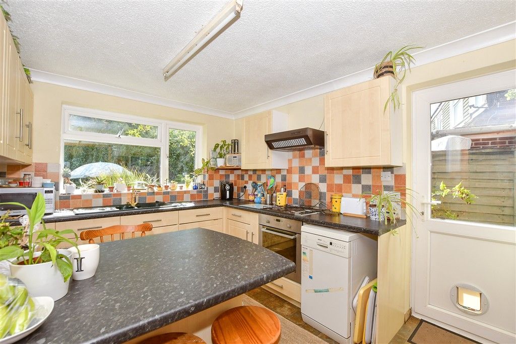 Property photo 3 of 16 Kitchen/Breakfast Room