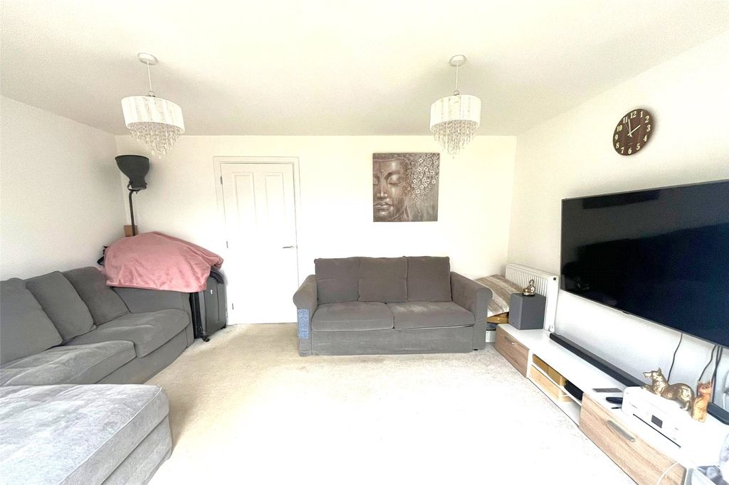 Property photo 3 of 16 Picture No. 03