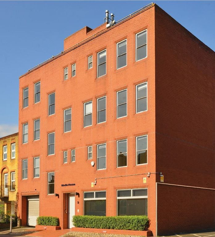 Property photo 1 of 6 Exterior.Jpg