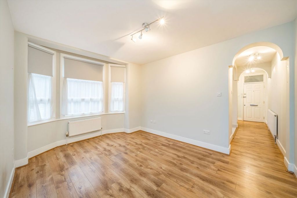 Property photo 2 of 4