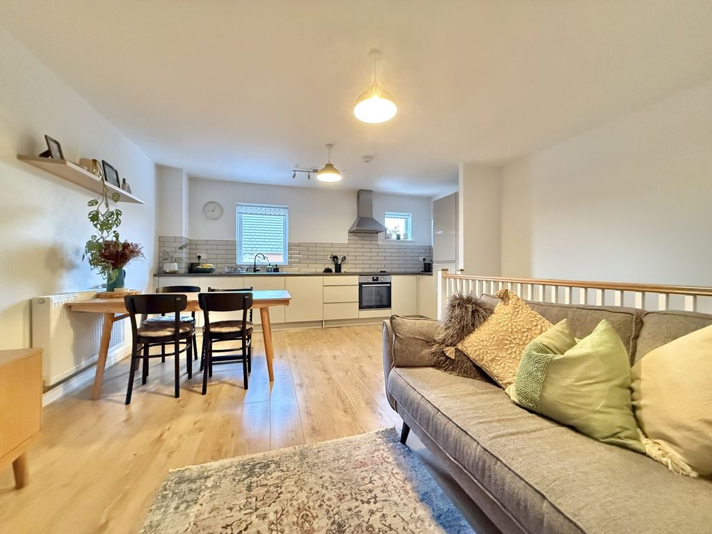 Property photo 2 of 20 Photo 13