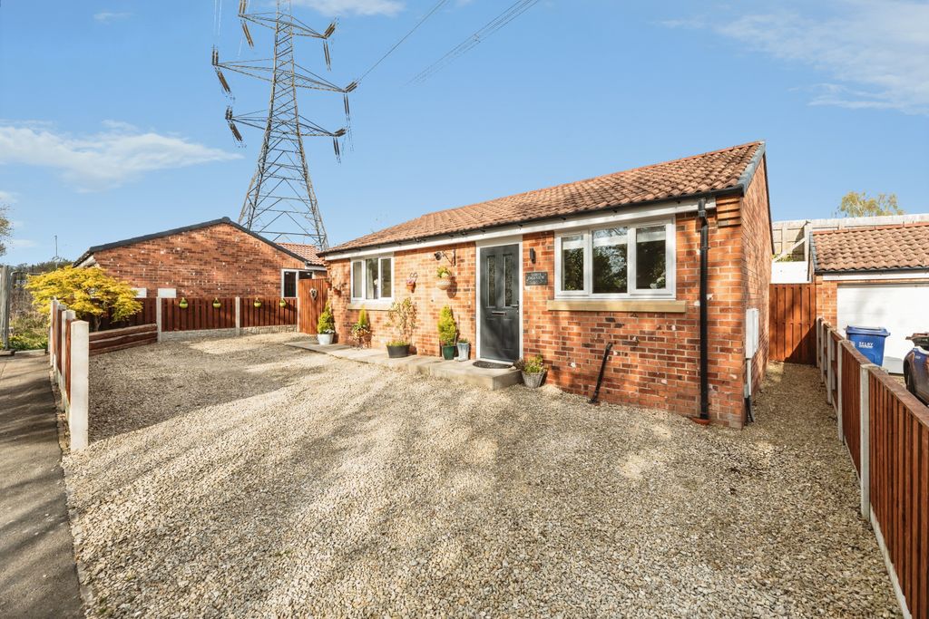 Property photo 1 of 15 Front View