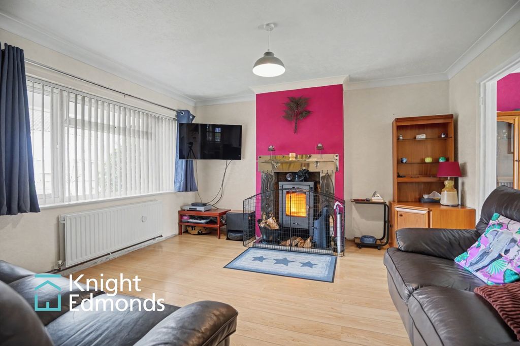 Property photo 3 of 29