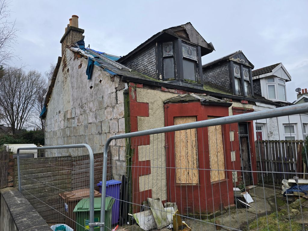 Property photo 3 of 7 3