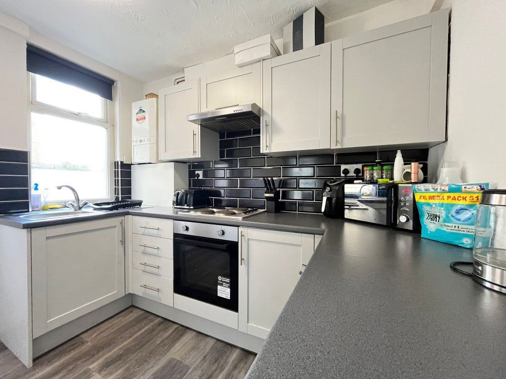 Property photo 1 of 25