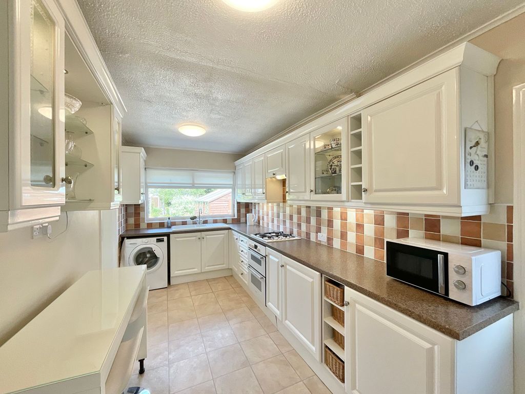 Property photo 3 of 23