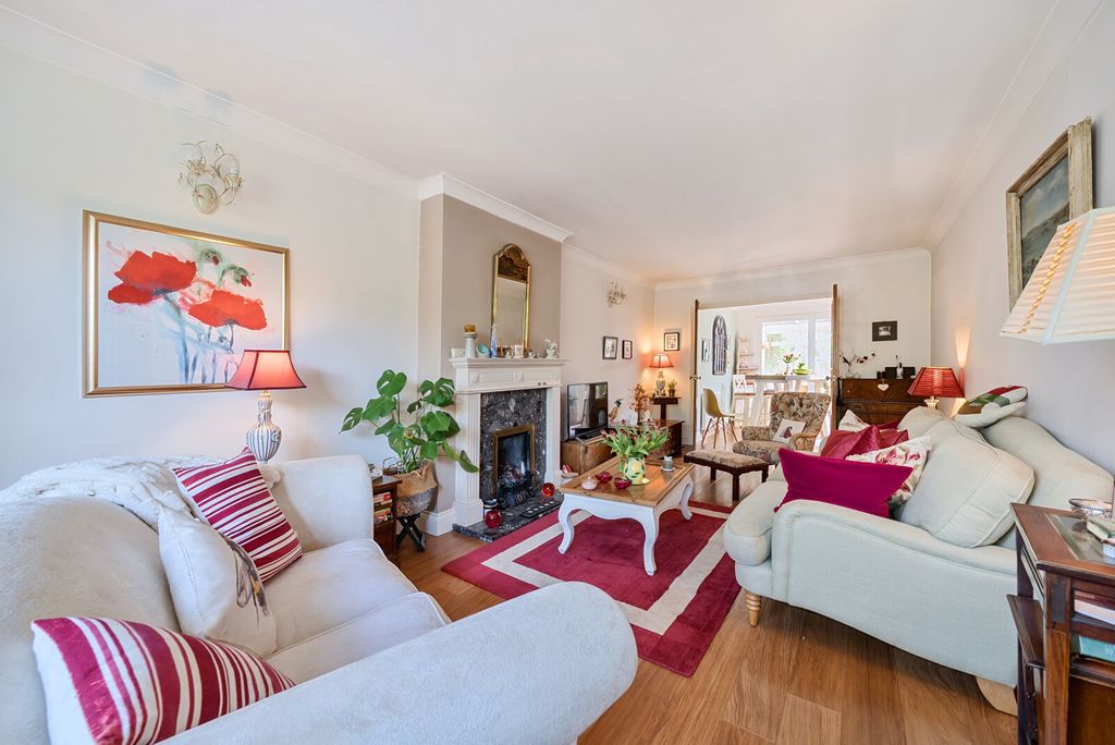 Property photo 2 of 19 1289749-24-6842d1...