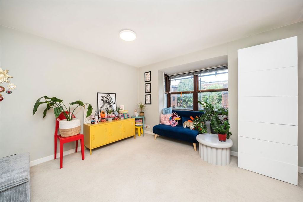 Property photo 2 of 4