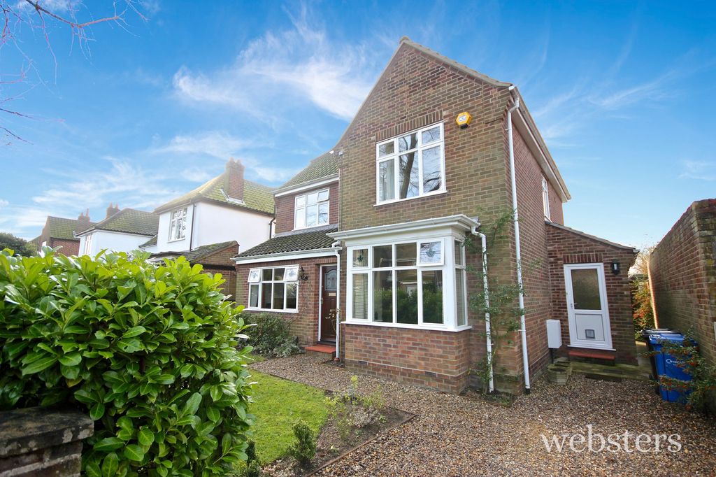 Property photo 1 of 22