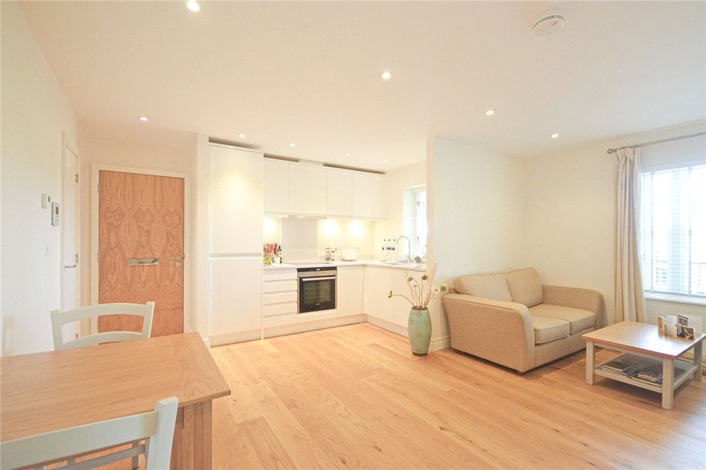 Property photo 2 of 8 Picture No. 09