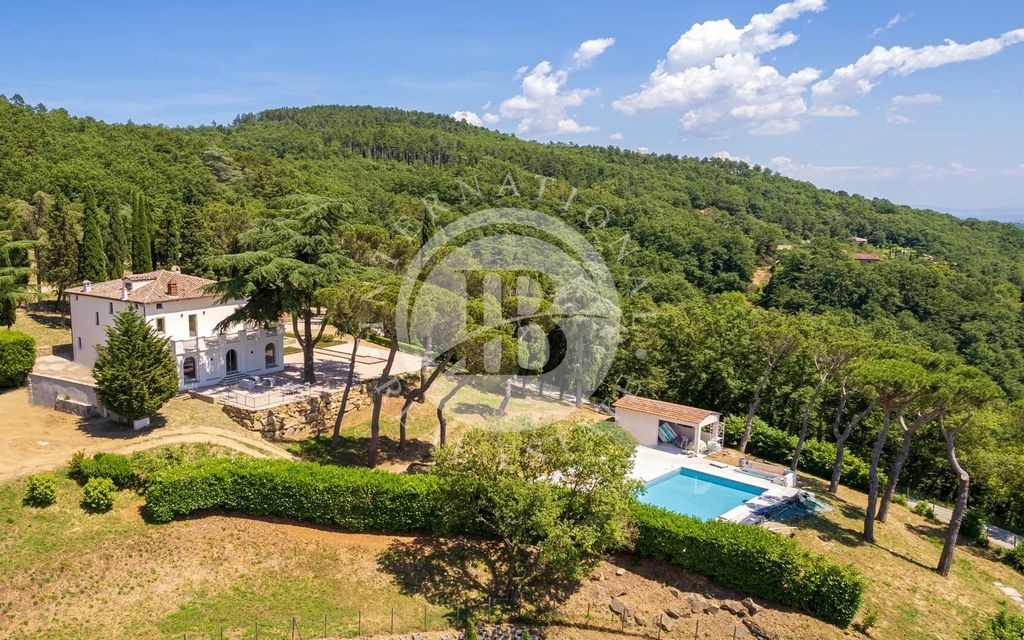 Property photo 2 of 33