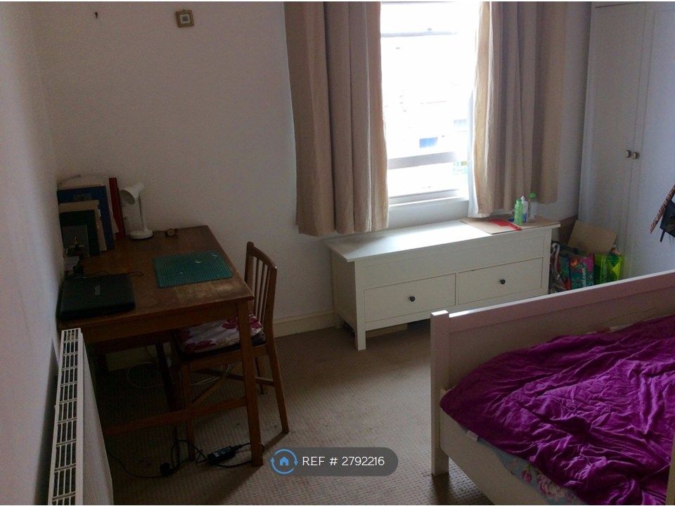 Property photo 3 of 13 Master Bedroom