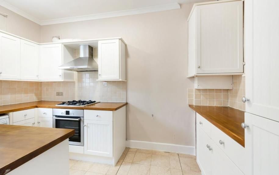 Property photo 2 of 4 39 Rossmore Court 3 03.06.Png