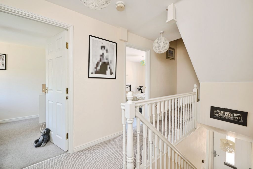 Additional image 7 of 4 bed town house for saleDays Meadow, Oakington, Cambridge CB24
