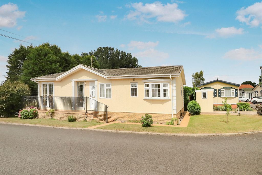 Property photo 1 of 16