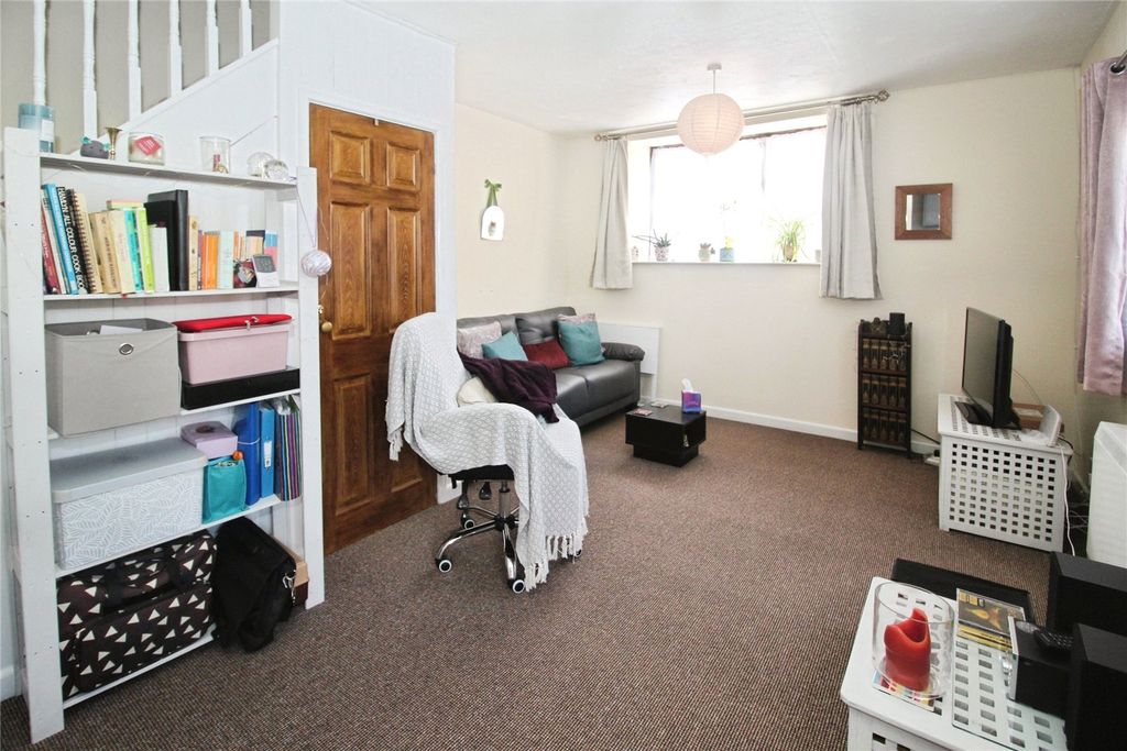 Property photo 3 of 10 Picture No. 19