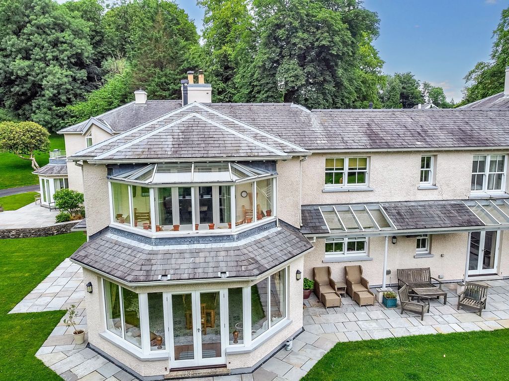 Property photo 1 of 31