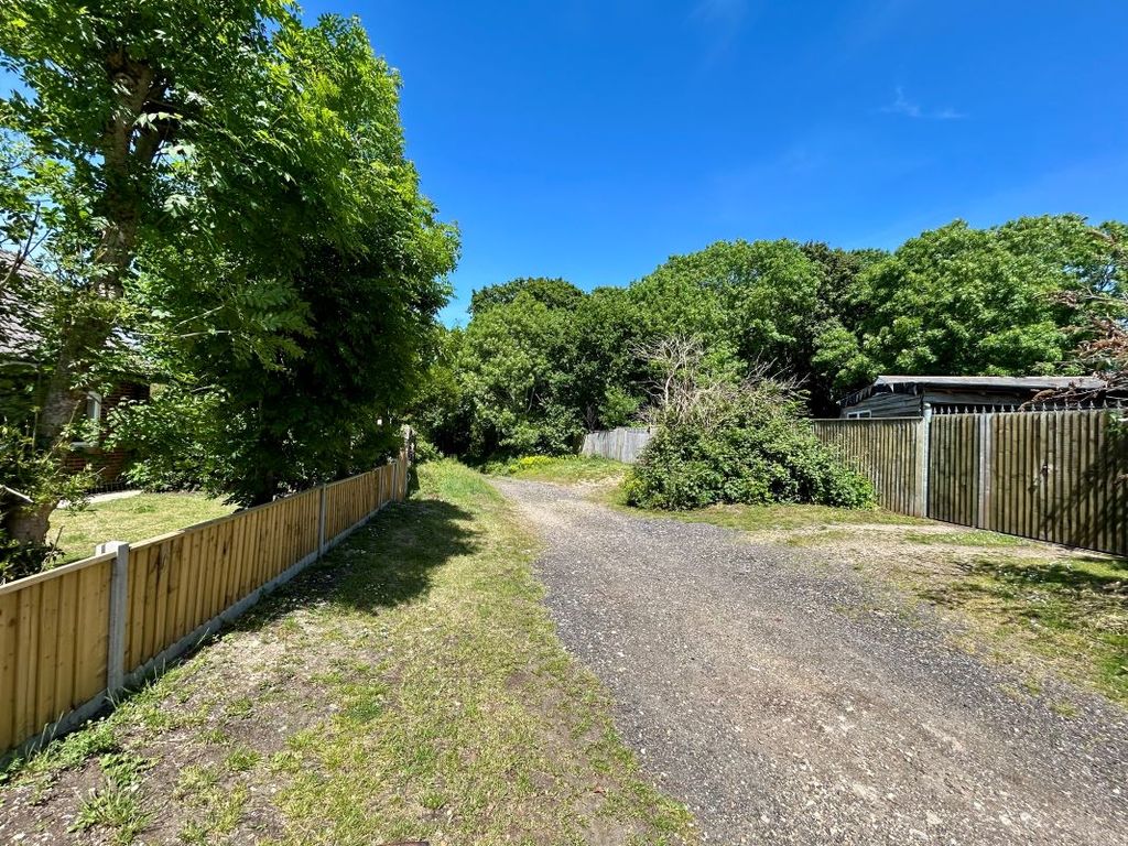 Property photo 3 of 3