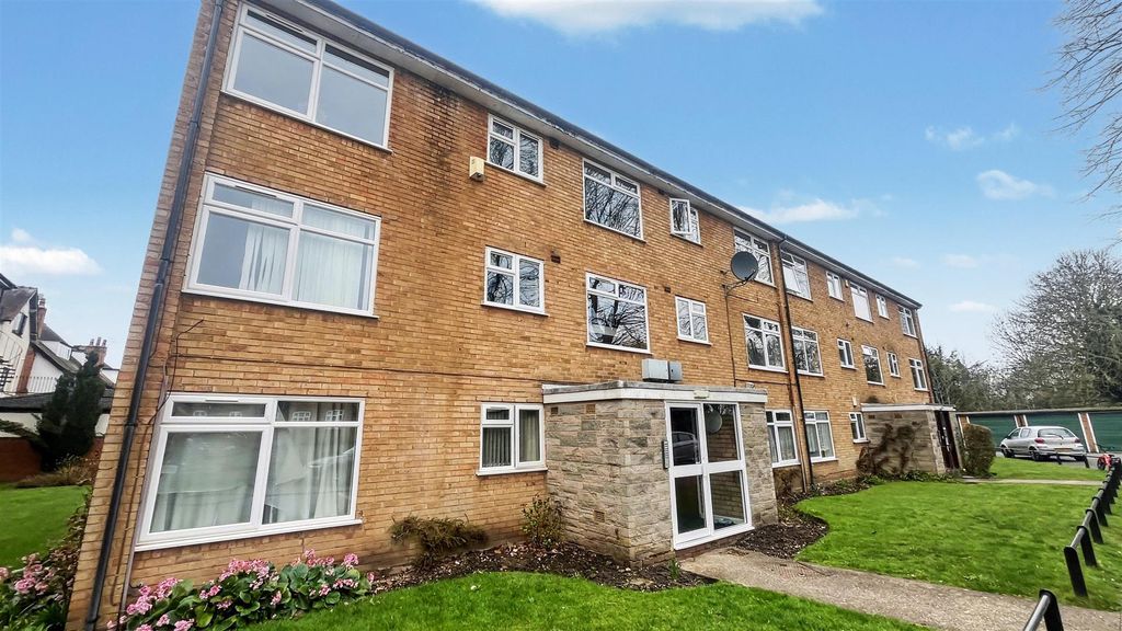 Property photo 1 of 10 Front Aspect/Approach