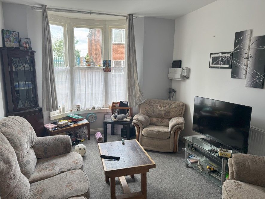 Property photo 2 of 9