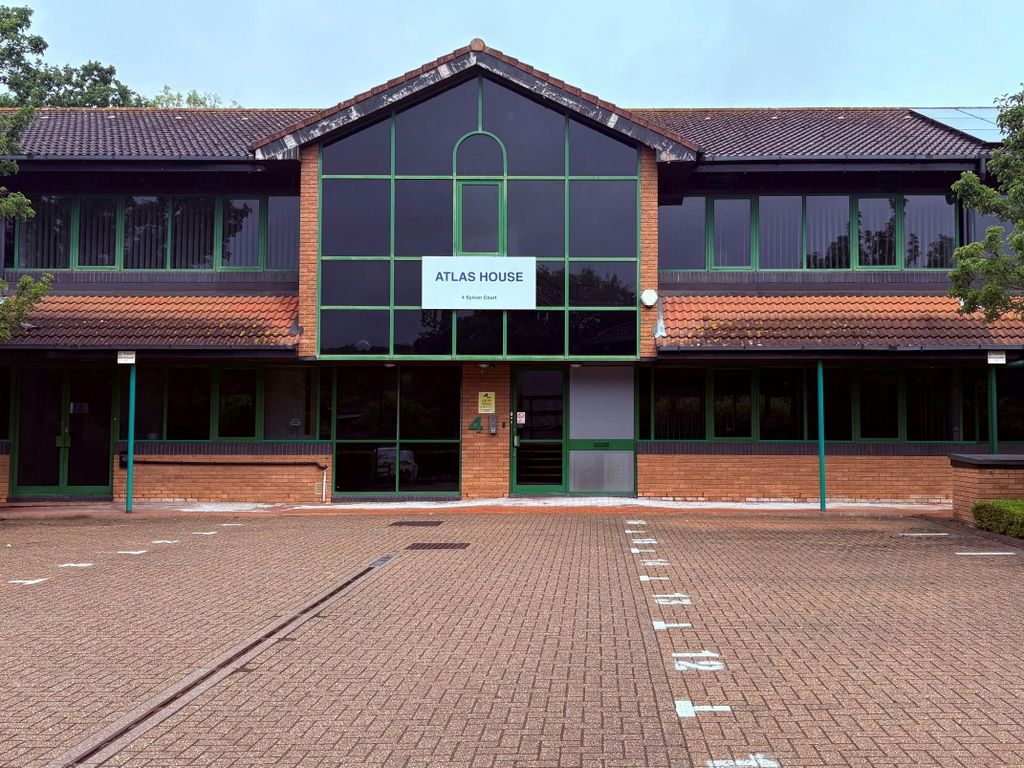 Property photo 2 of 6 Property_722_10.Jpg