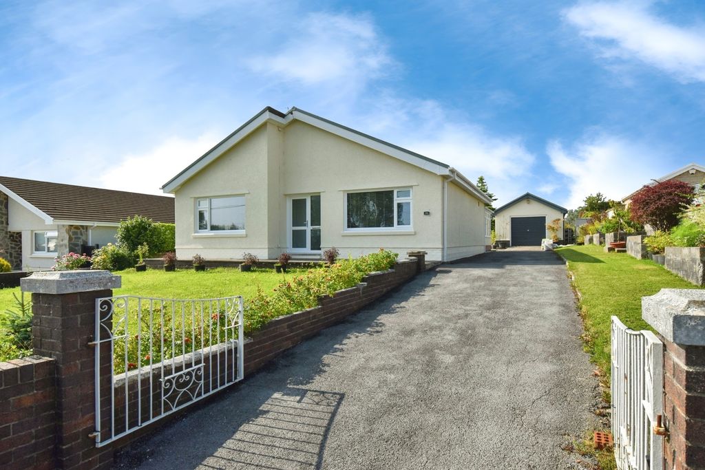 Property photo 1 of 17 Photo