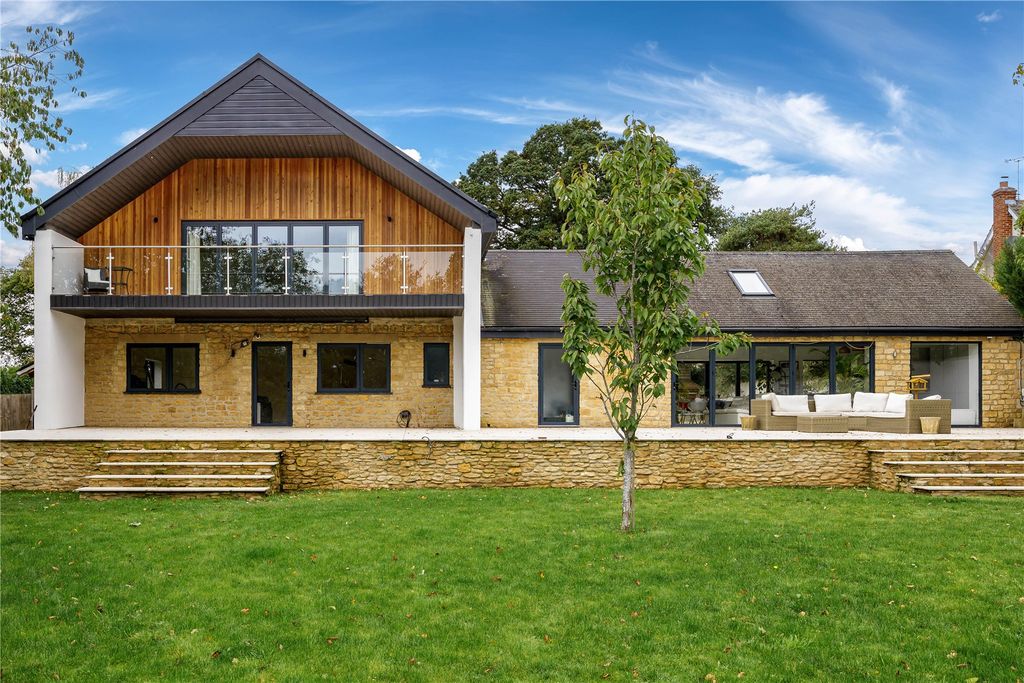 Property photo 1 of 15 Picture No. 02