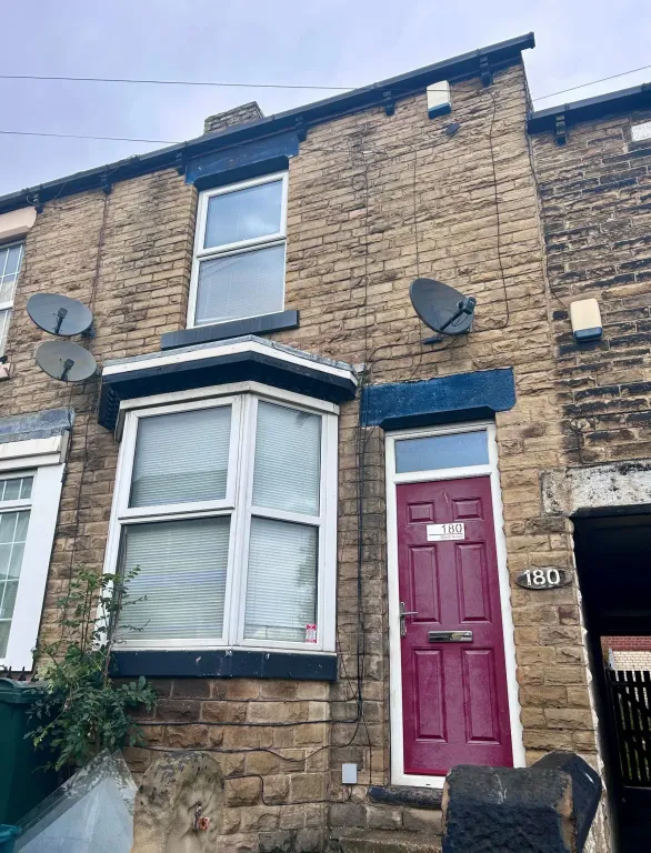 Property photo 2 of 15