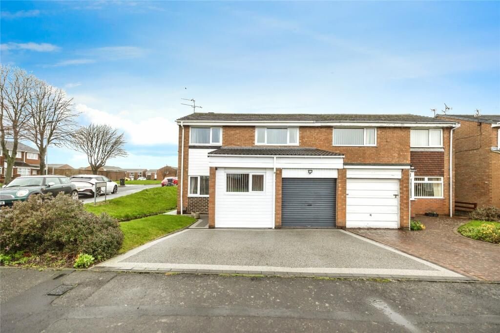 Property photo 1 of 27 Front Bedlington
