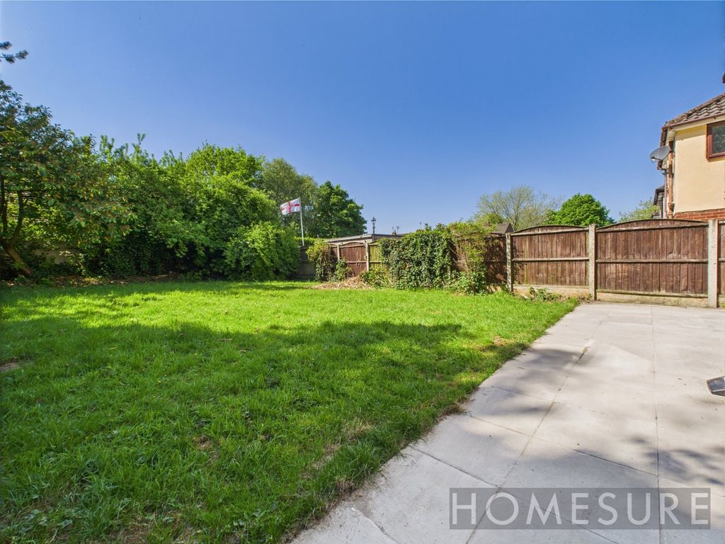 Property photo 3 of 31 Picture No. 28