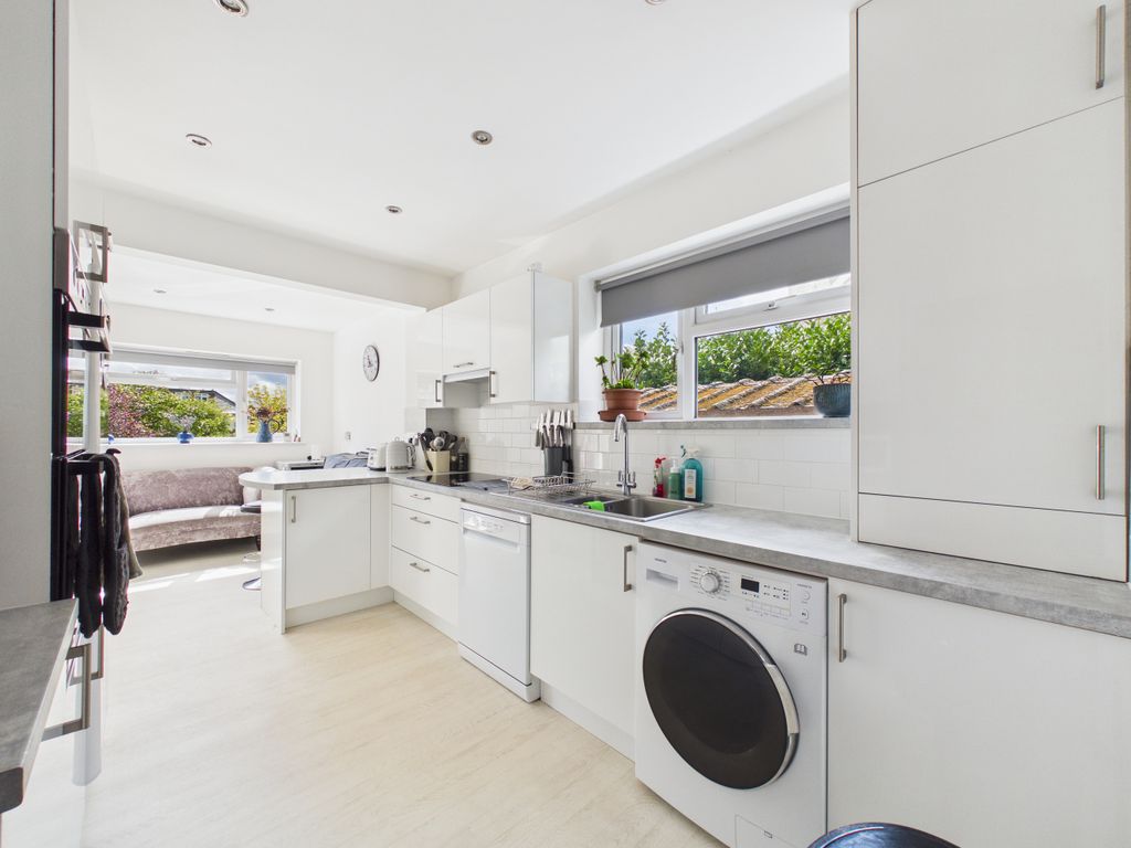 Property photo 2 of 12 Cam01984G0-Pr0588-Still007