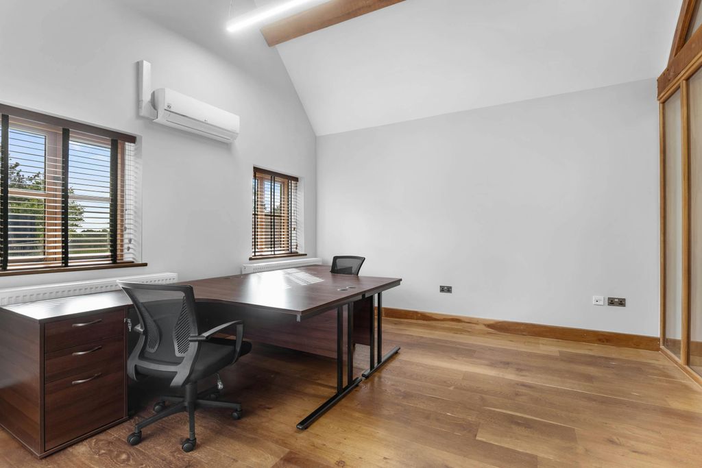 Property photo 3 of 8 P3435165.Jpg