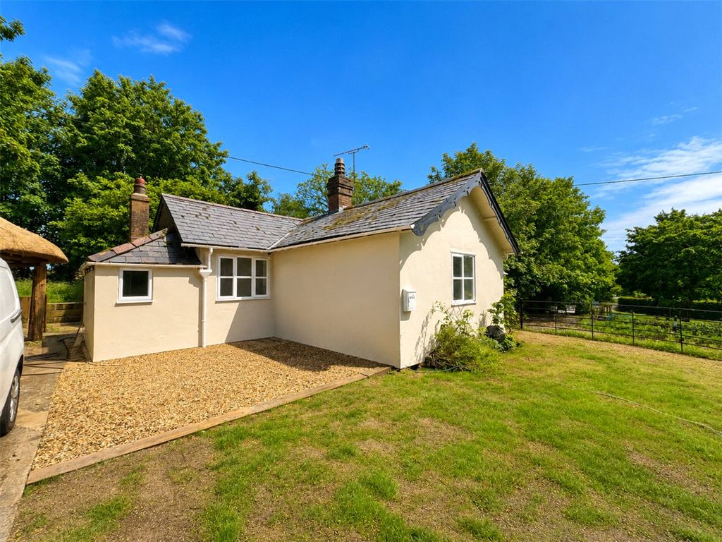 Property photo 1 of 8 Picture No. 24