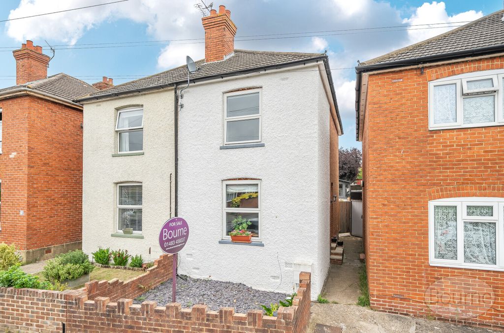 Property photo 1 of 16 416Feec2-Bad5-40d...