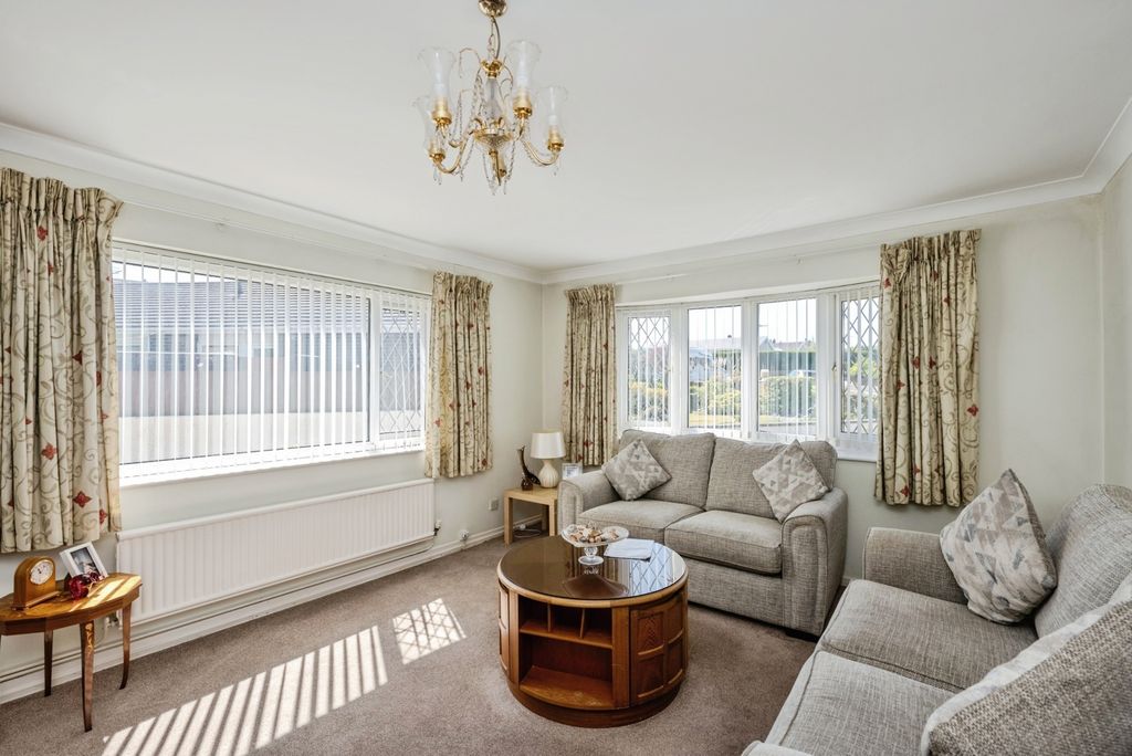 Property photo 2 of 27 Pbox-Img.Jpg