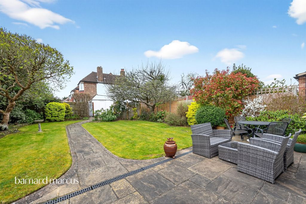 Property photo 2 of 14