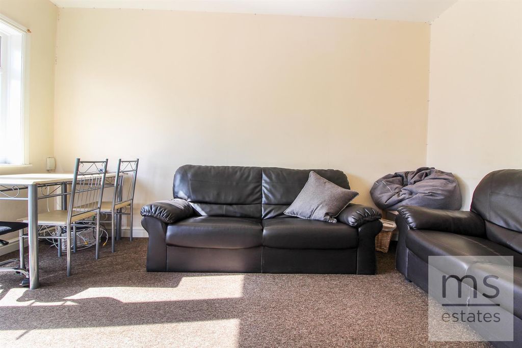 Property photo 3 of 14 Img_8302.Jpg