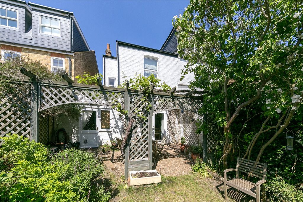 Property photo 2 of 14 Picture No. 26